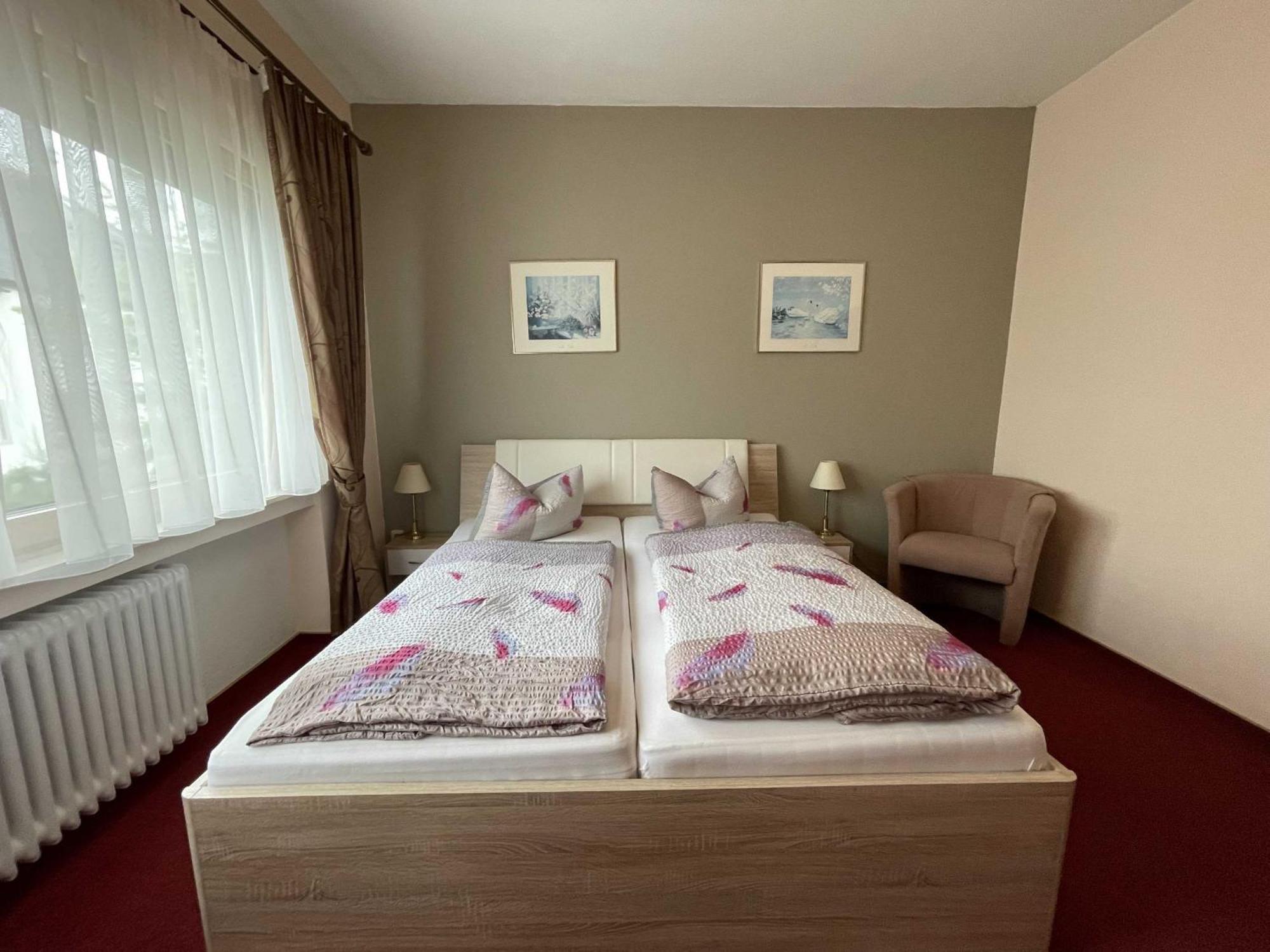 Hotel Zur Mosel Minheim Dış mekan fotoğraf