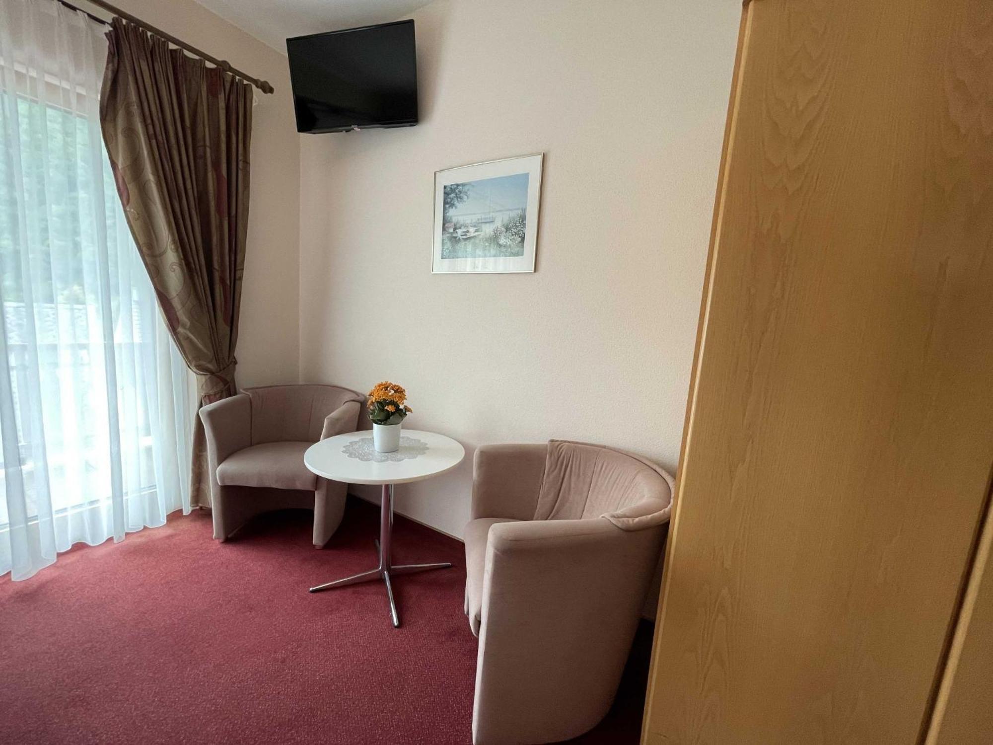 Hotel Zur Mosel Minheim Dış mekan fotoğraf