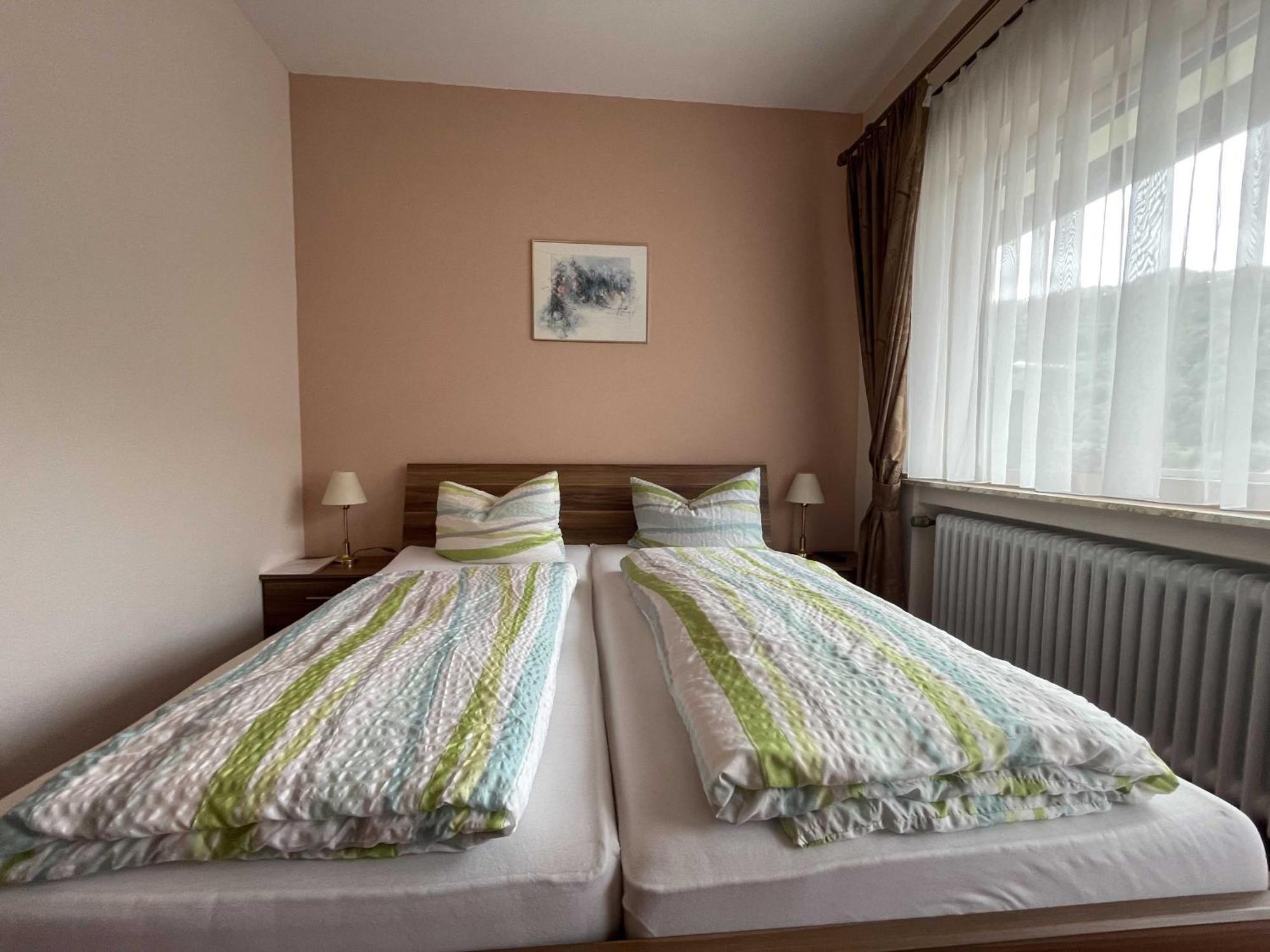 Hotel Zur Mosel Minheim Dış mekan fotoğraf
