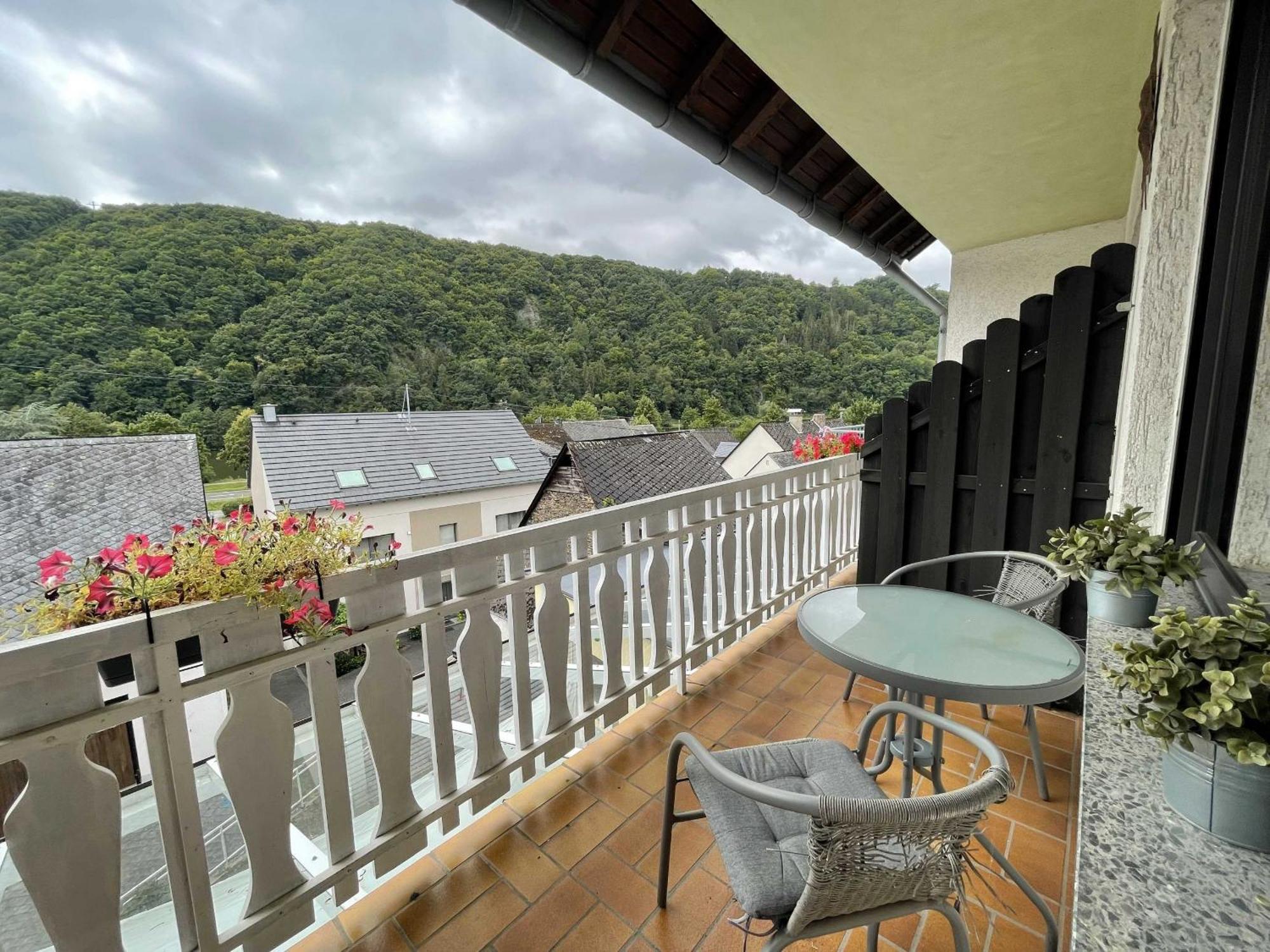 Hotel Zur Mosel Minheim Dış mekan fotoğraf